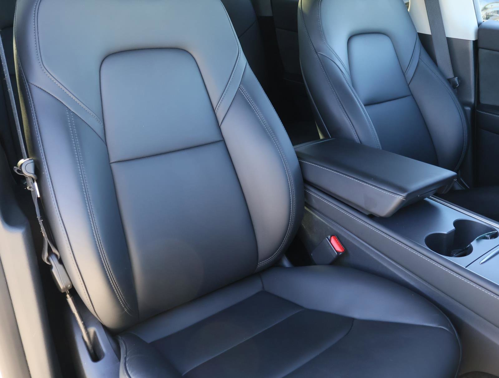 Used 2023 Tesla Model Y Long Range image 14