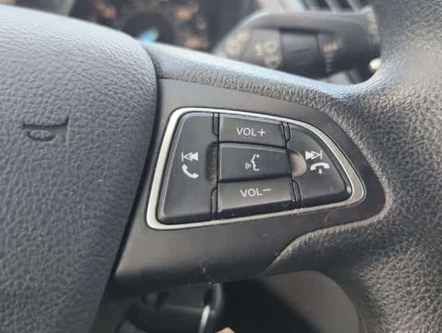 Used 2018 Ford Escape SE w/ SE Sync 3 Package AWD/4WD image 24