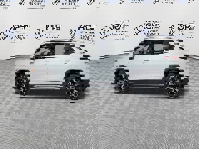 New 2025 Volkswagen Tiguan SE image 6