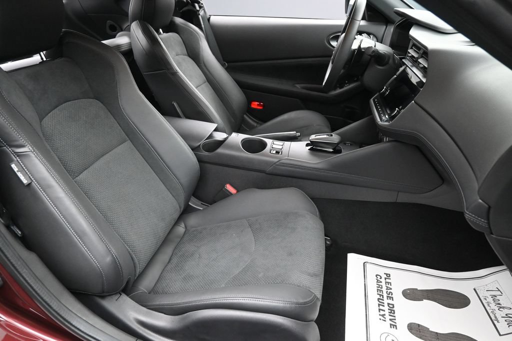 Used 2025 Nissan Z Performance w/ Floor Mat Package RWD image 29
