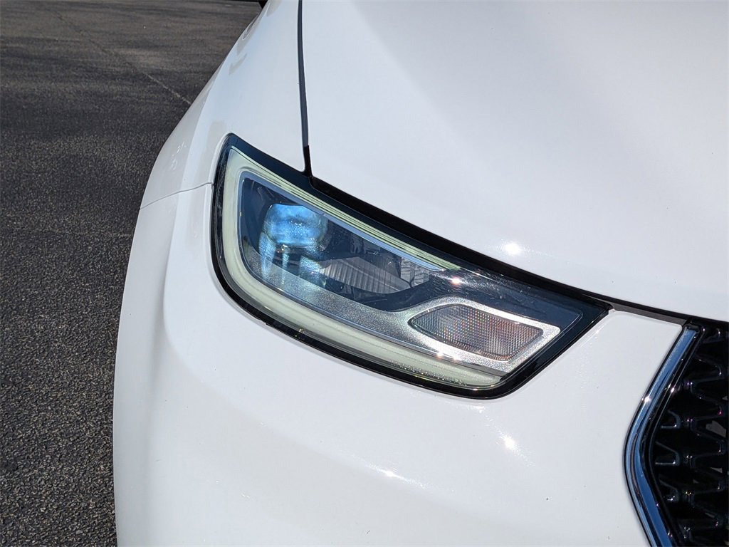 Used 2024 Chrysler Pacifica Touring-L image 10