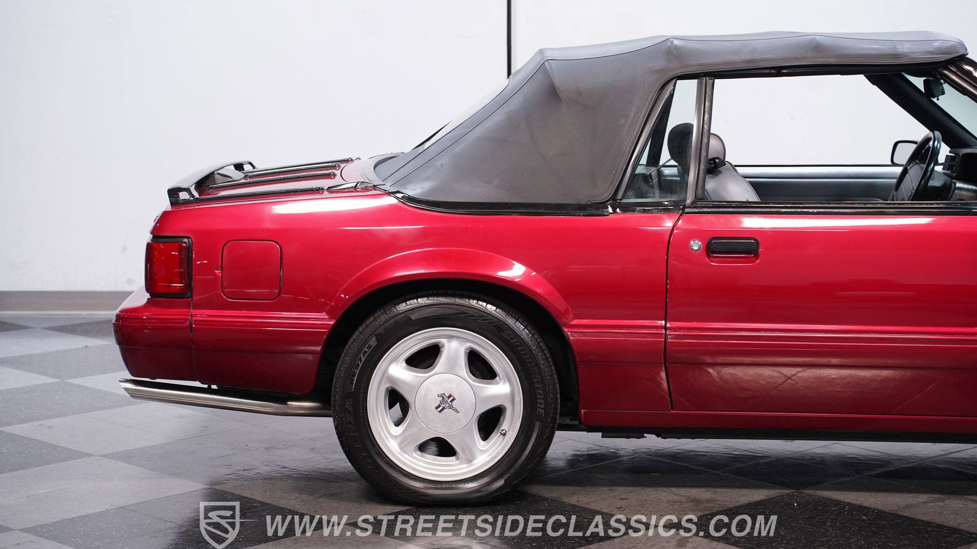Used 1993 Ford Mustang LX RWD image 24