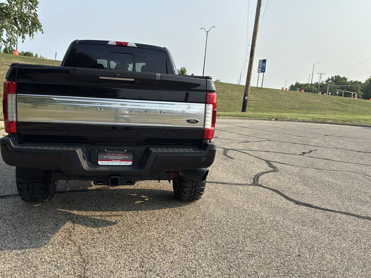 Used 2018 Ford F350 Limited w/ FX4 4x4 Off Road Package image 4