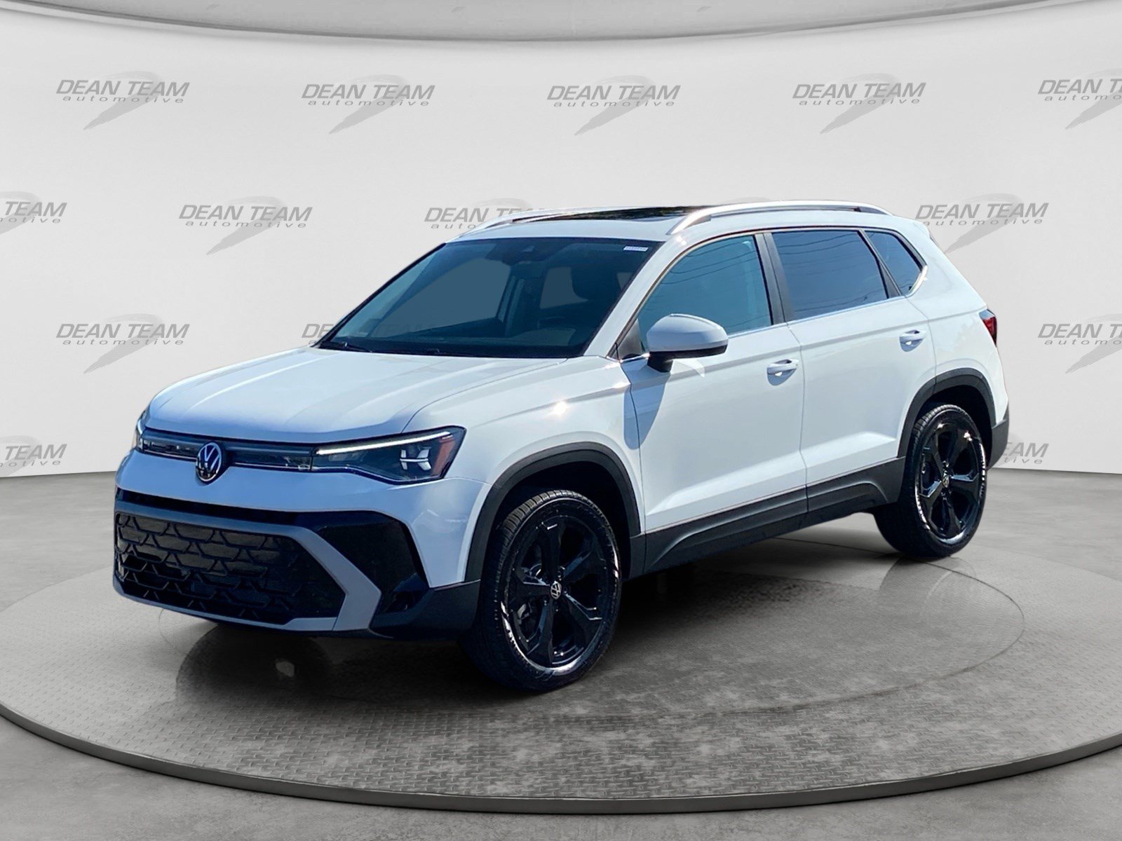 New 2026 Volkswagen Taos SEL AWD/4WD image 3