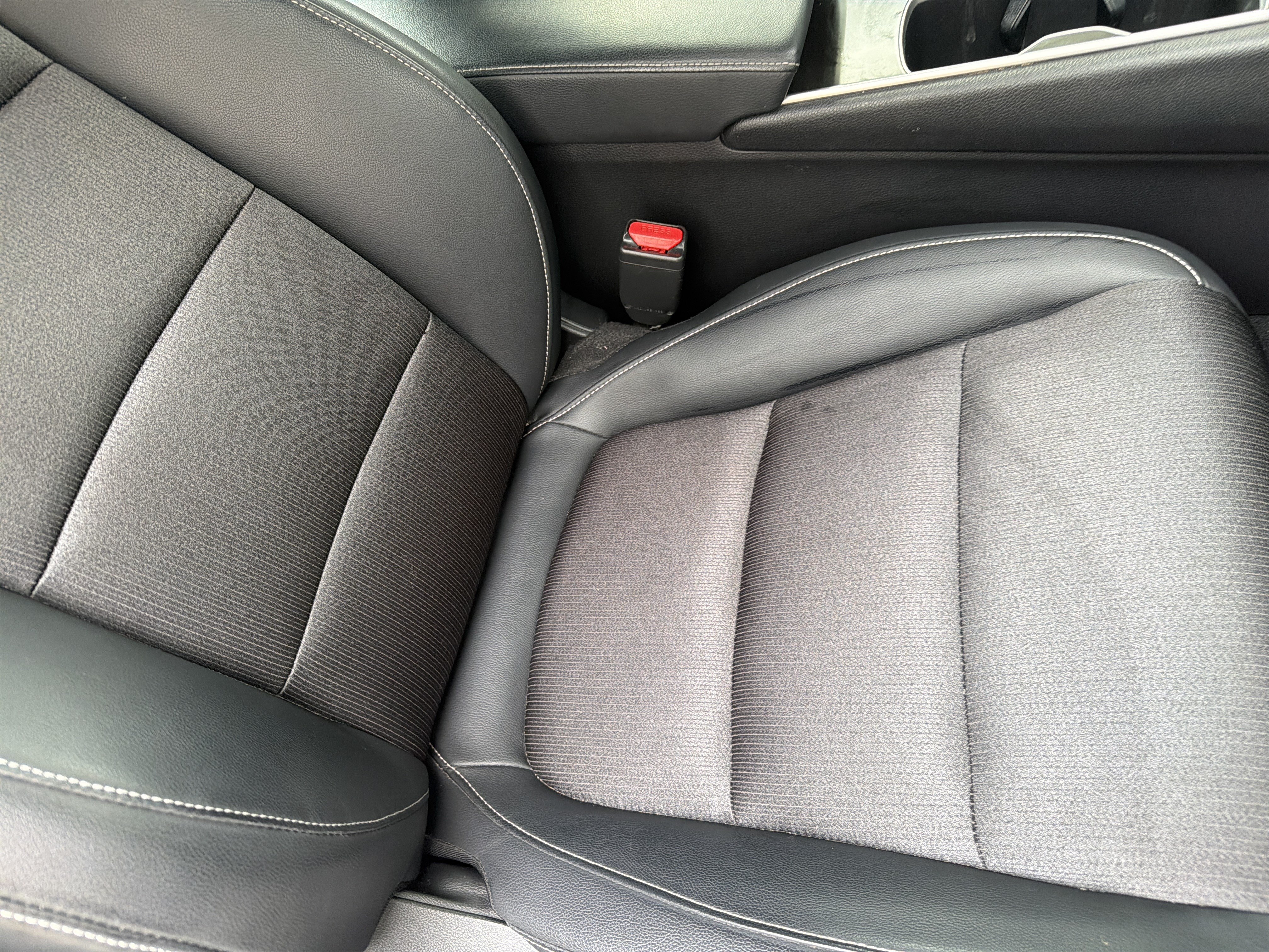 Used 2018 Honda Accord Sport image 41