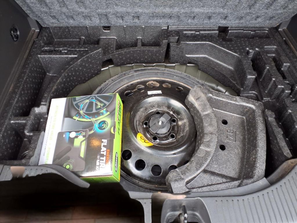 Used 2022 Buick Encore Preferred w/ Safety Package image 29