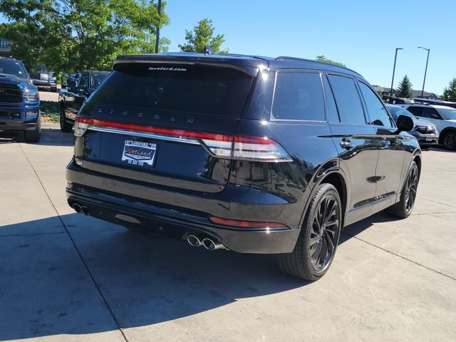 Certified 2024 Lincoln Aviator Black Label w/ Jet Package AWD/4WD image 3
