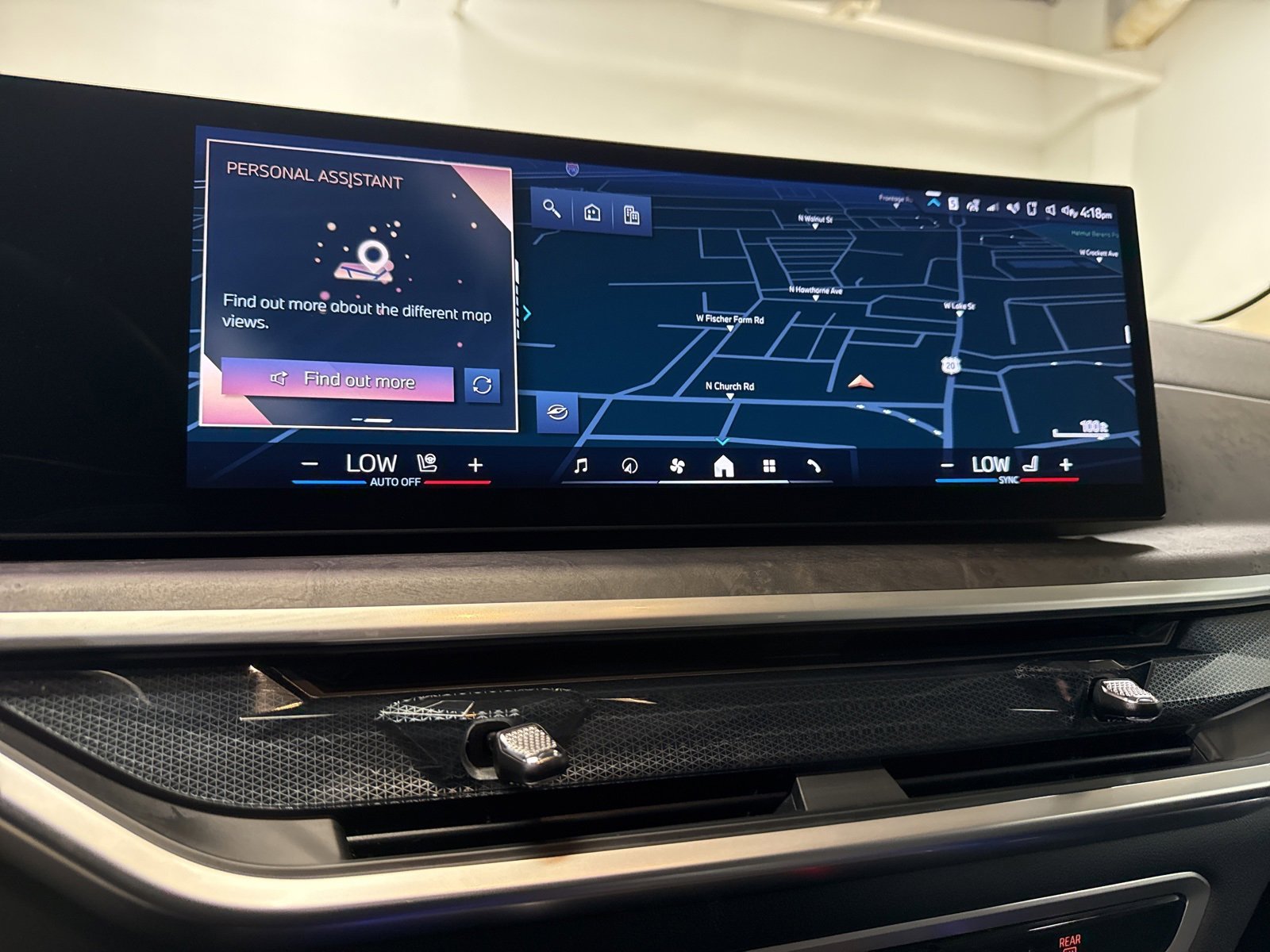 Used 2025 BMW X7 xDrive40i w/ Premium Package image 16