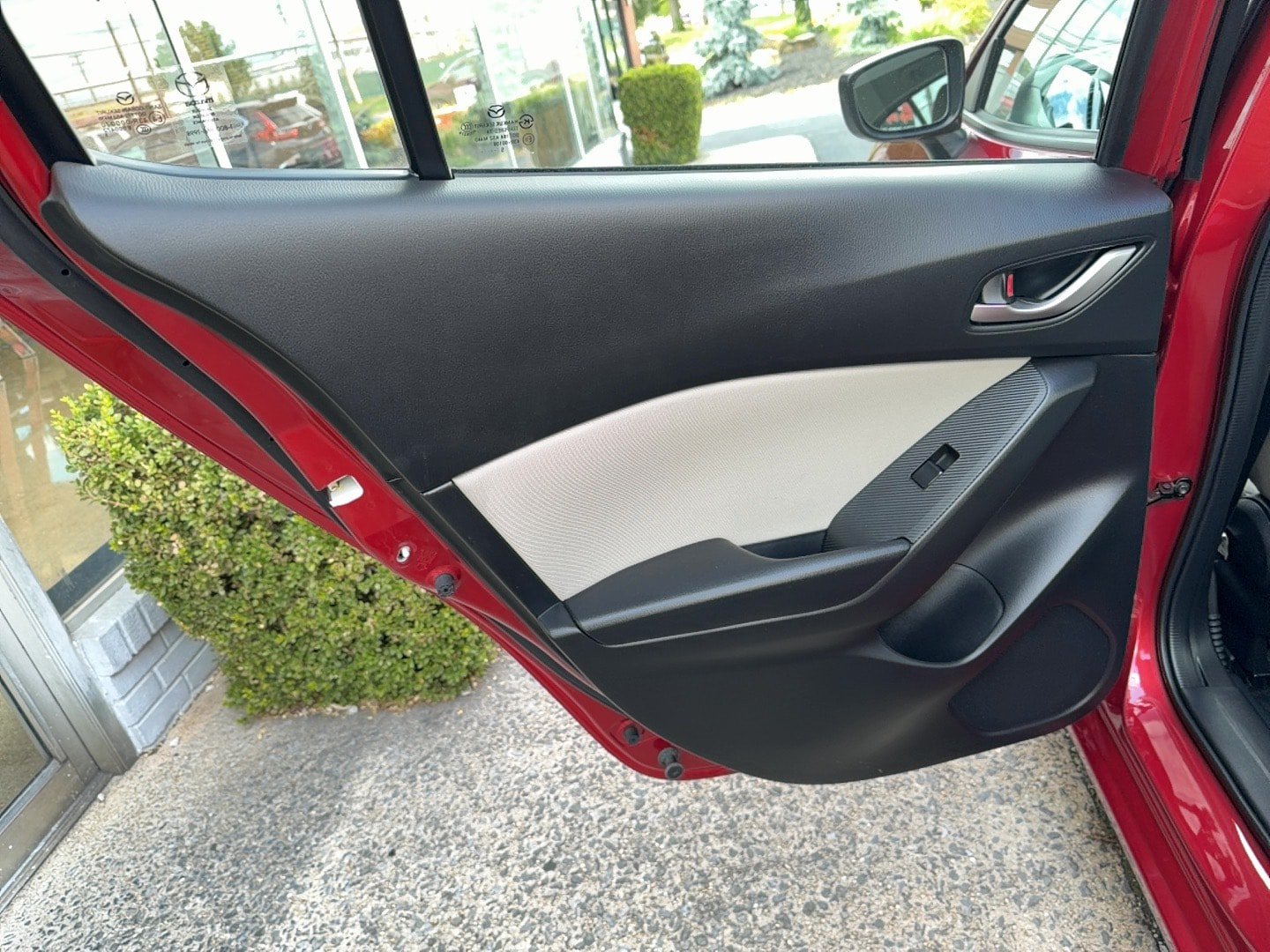 Used 2016 MAZDA MAZDA3 i Sport FWD image 17