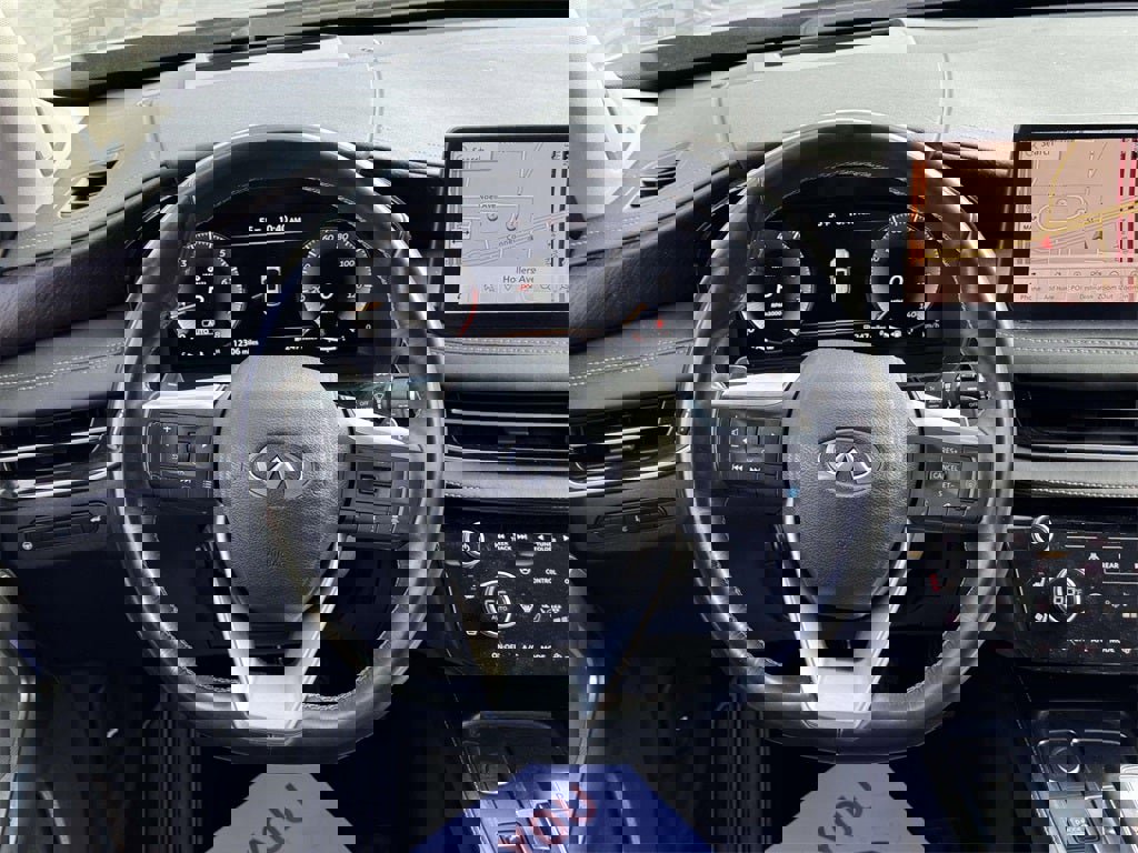 Used 2022 INFINITI QX60 Sensory w/ Vision Package image 14