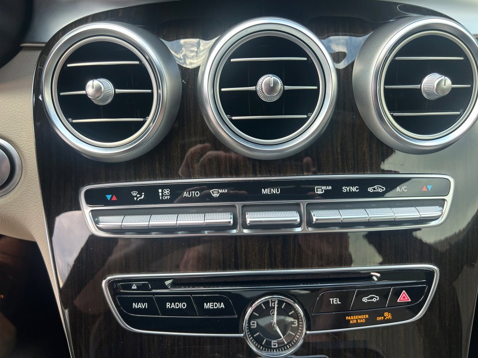 Used 2018 Mercedes-Benz C 300 image 17