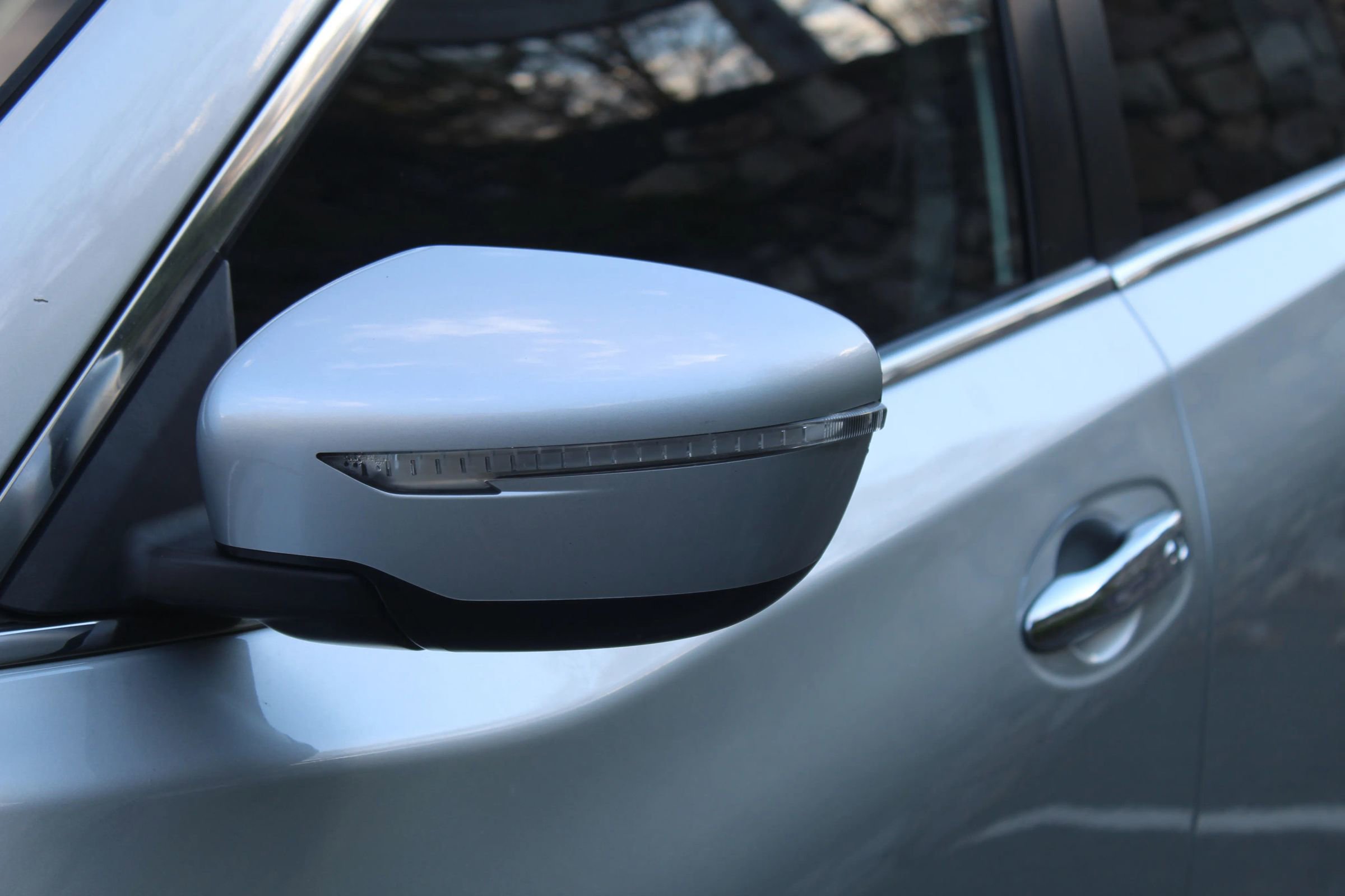 Used 2015 Nissan Rogue SV AWD/4WD image 34