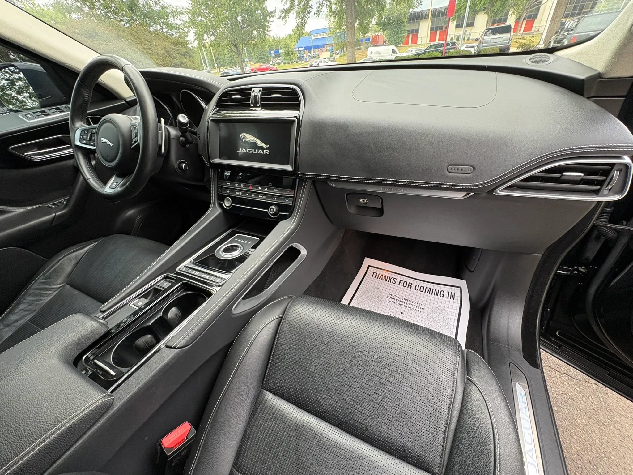 Used 2020 Jaguar F-PACE R-Sport AWD/4WD image 11