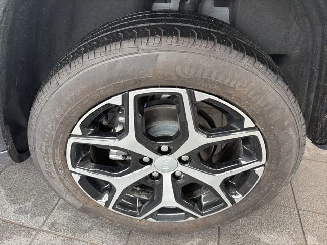 Used 2024 Jeep Compass Limited AWD/4WD image 5