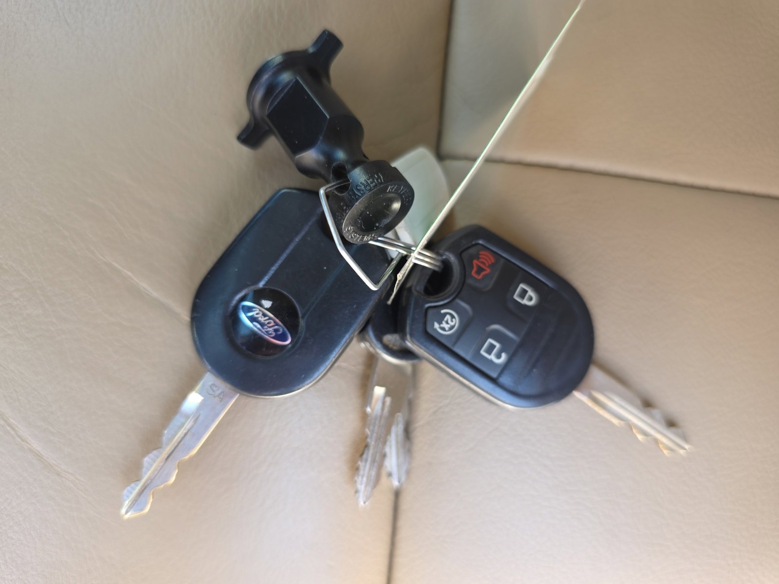 Used 2012 Ford F150 Lariat w/ Lariat Chrome Pkg AWD/4WD image 34