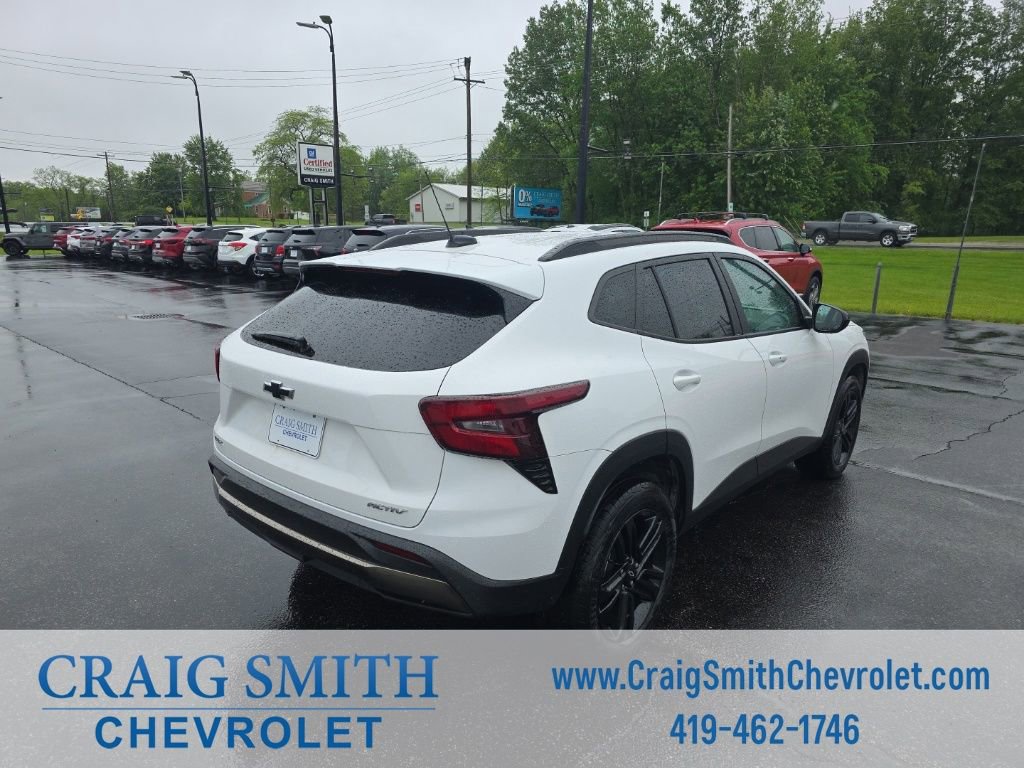 Used 2024 Chevrolet Trax ACTIV FWD image 7