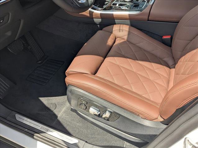 Used 2026 BMW X5 sDrive40i w/ Climate Comfort Package image 4