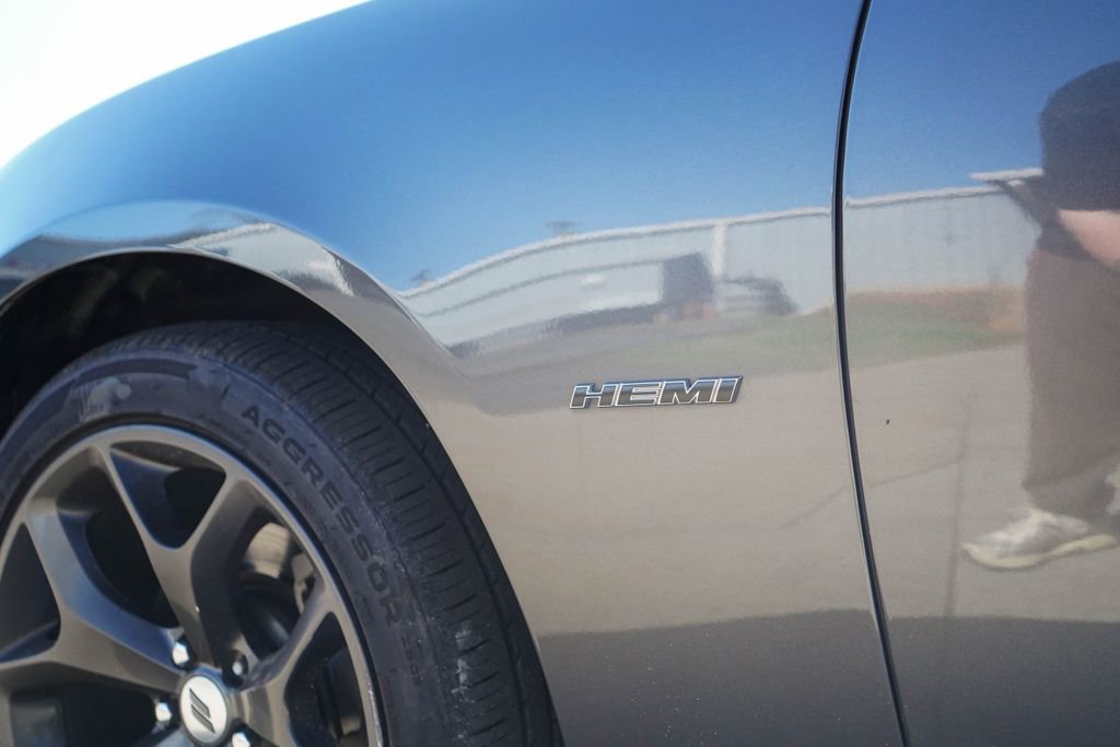 Used 2019 Dodge Charger R/T RWD image 17