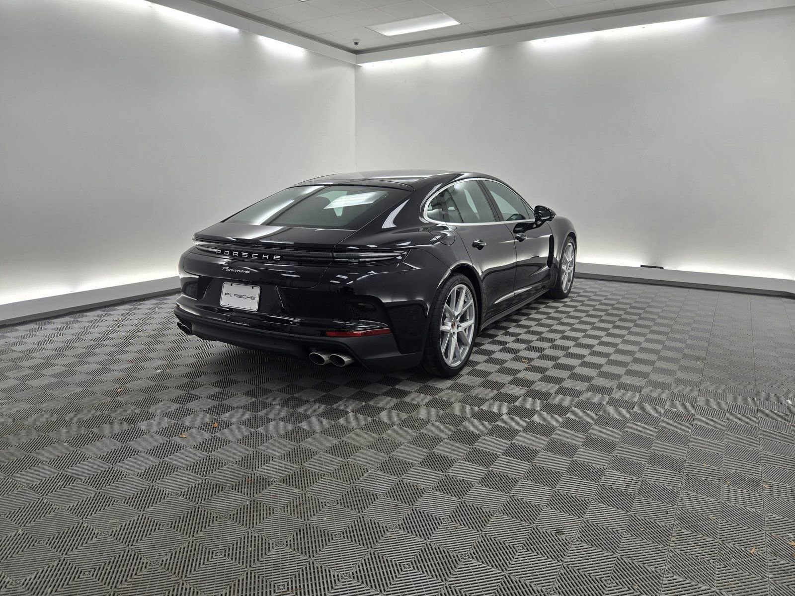 New 2026 Porsche Panamera image 9