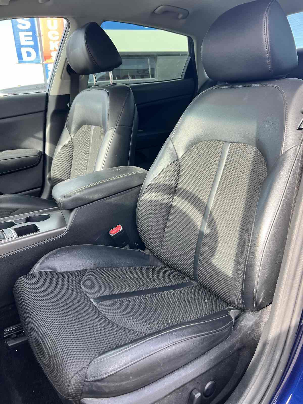 Used 2020 Kia Optima S image 22