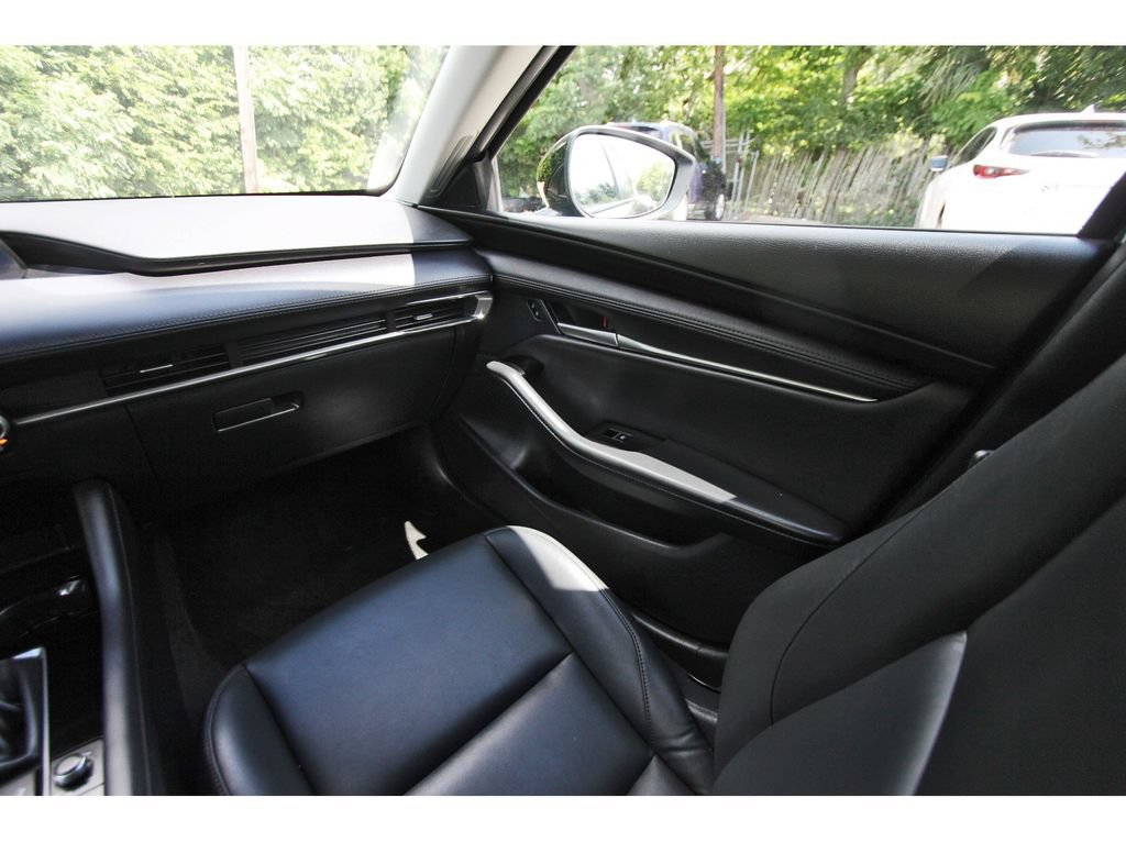 Used 2024 MAZDA MAZDA3 s FWD image 8