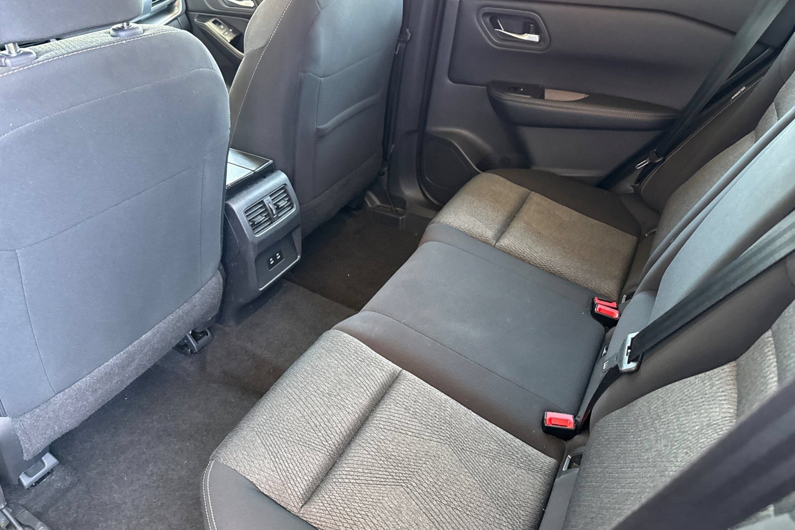 Certified 2024 Nissan Rogue SV AWD/4WD image 15
