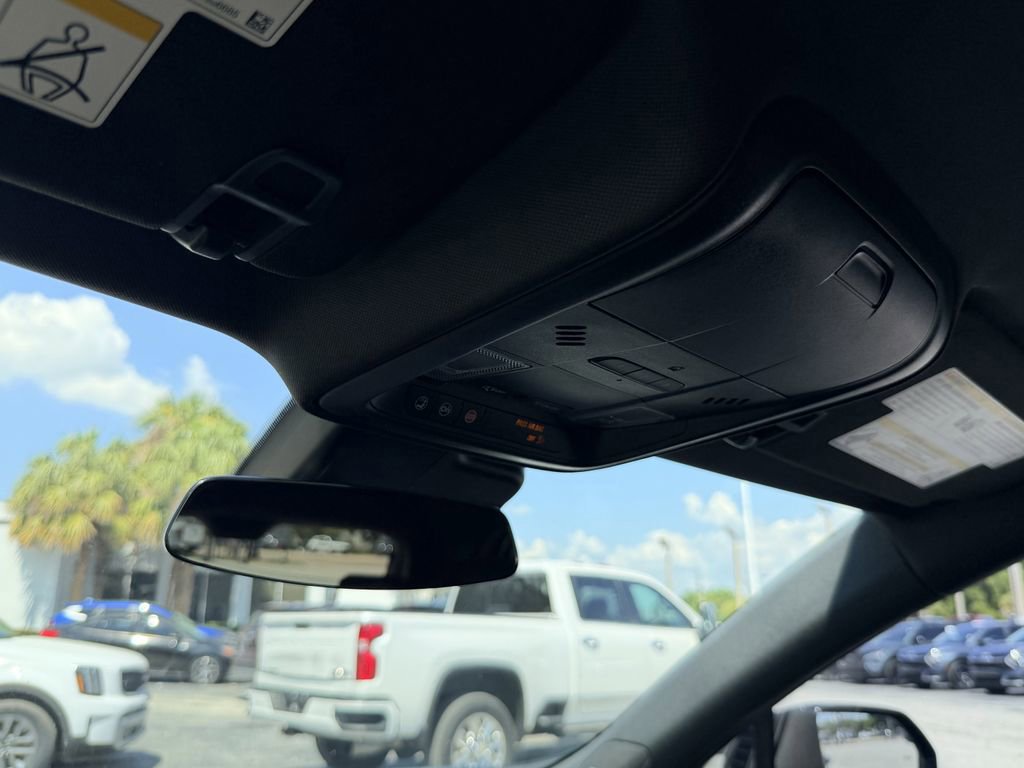 Used 2020 Cadillac XT4 Sport w/ LPO, Midnight Sport Package image 33