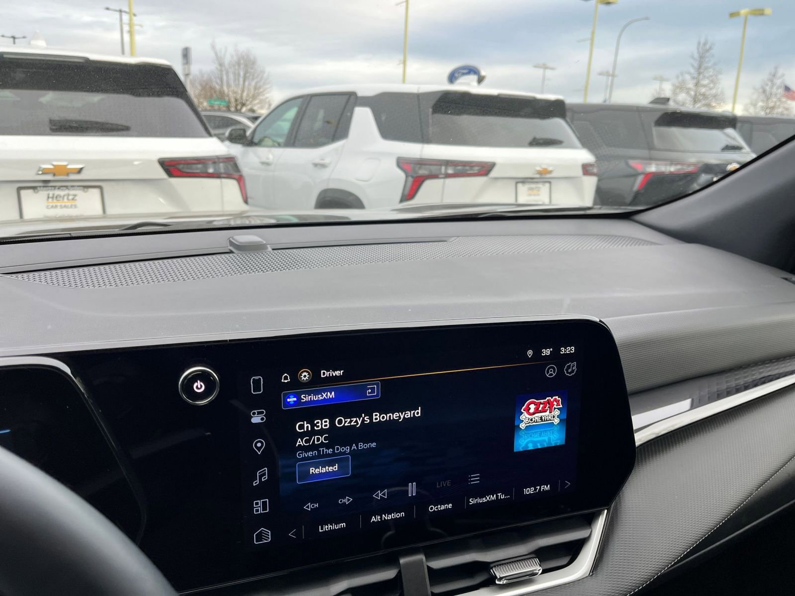 Used 2025 Chevrolet Equinox LT image 20