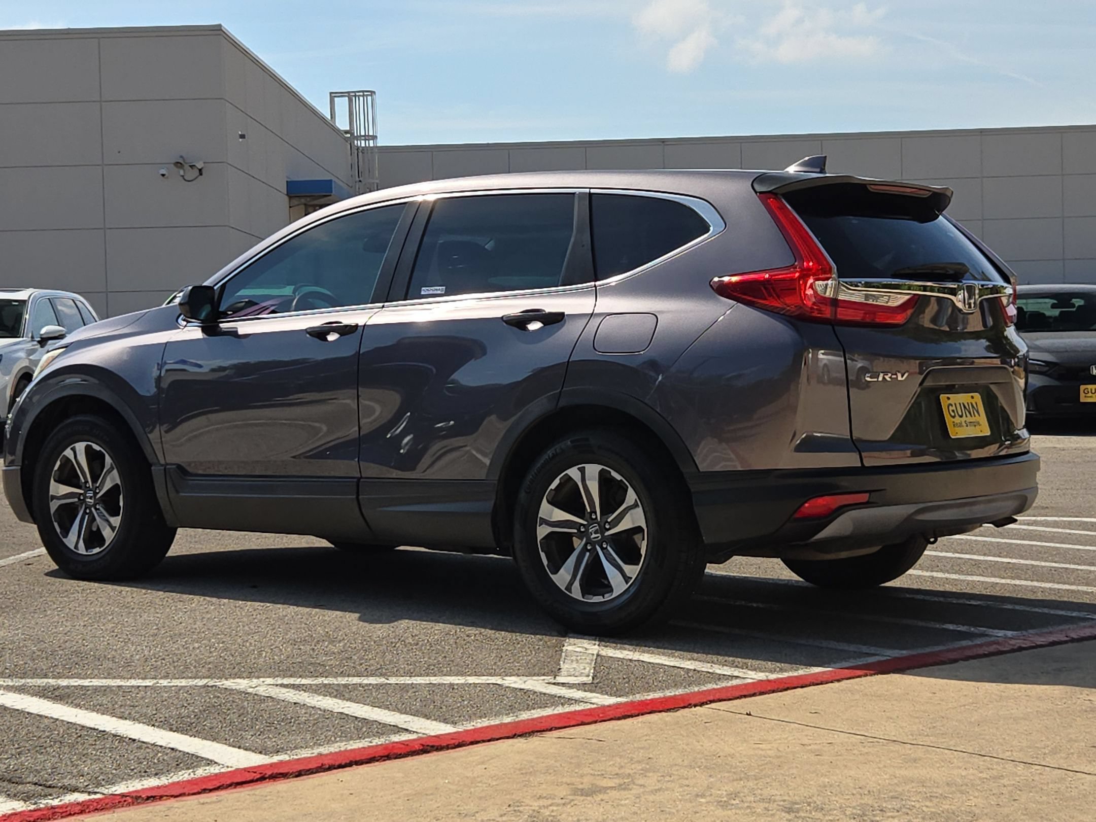 Used 2017 Honda CR-V LX image 5