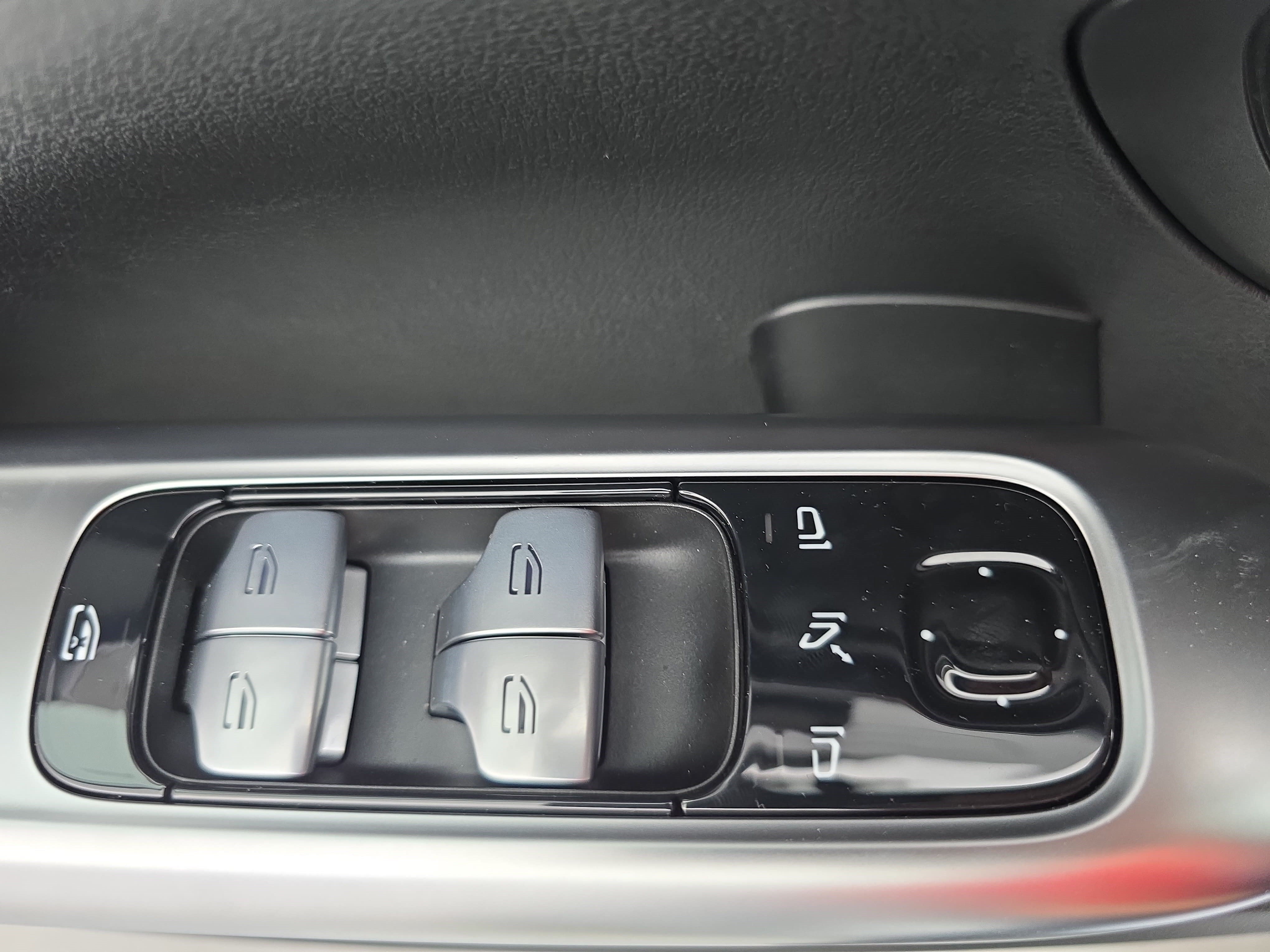 New 2026 Mercedes-Benz C 300 4MATIC Sedan image 28