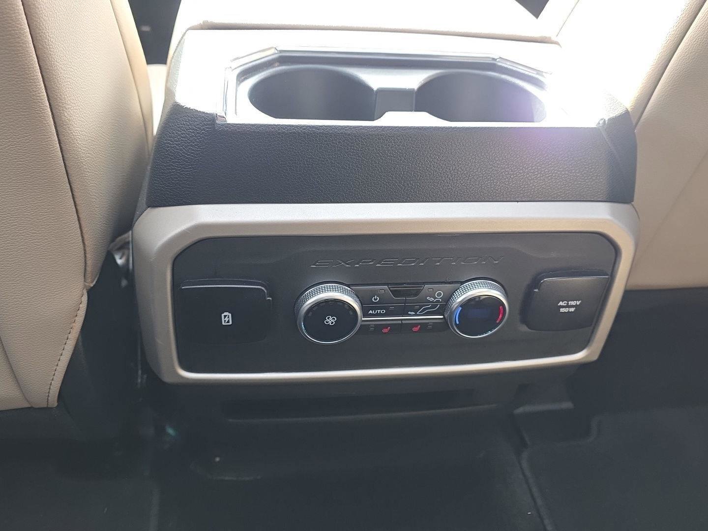 Used 2022 Ford Expedition Limited image 26