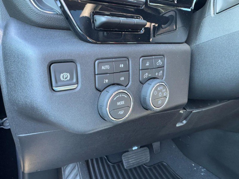 New 2026 Chevrolet Silverado 2500 LTZ w/ LTZ Convenience Package image 13