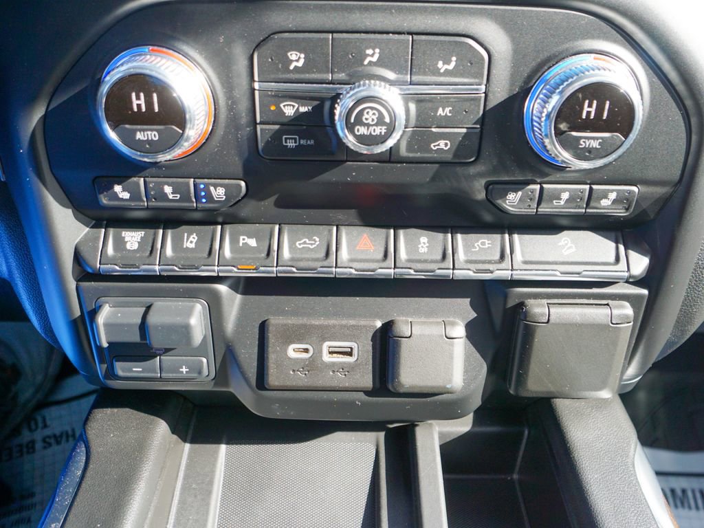 Used 2020 GMC Sierra 2500 Denali w/ Denali Ultimate Package image 30