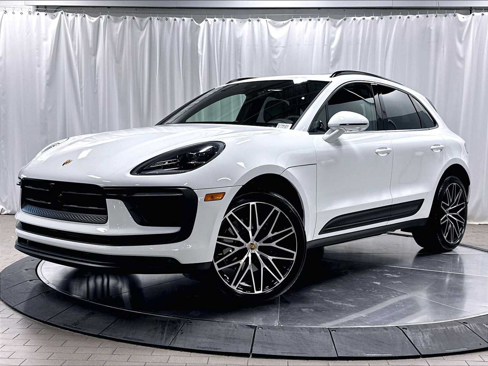 Used 2026 Porsche Macan AWD/4WD image 1