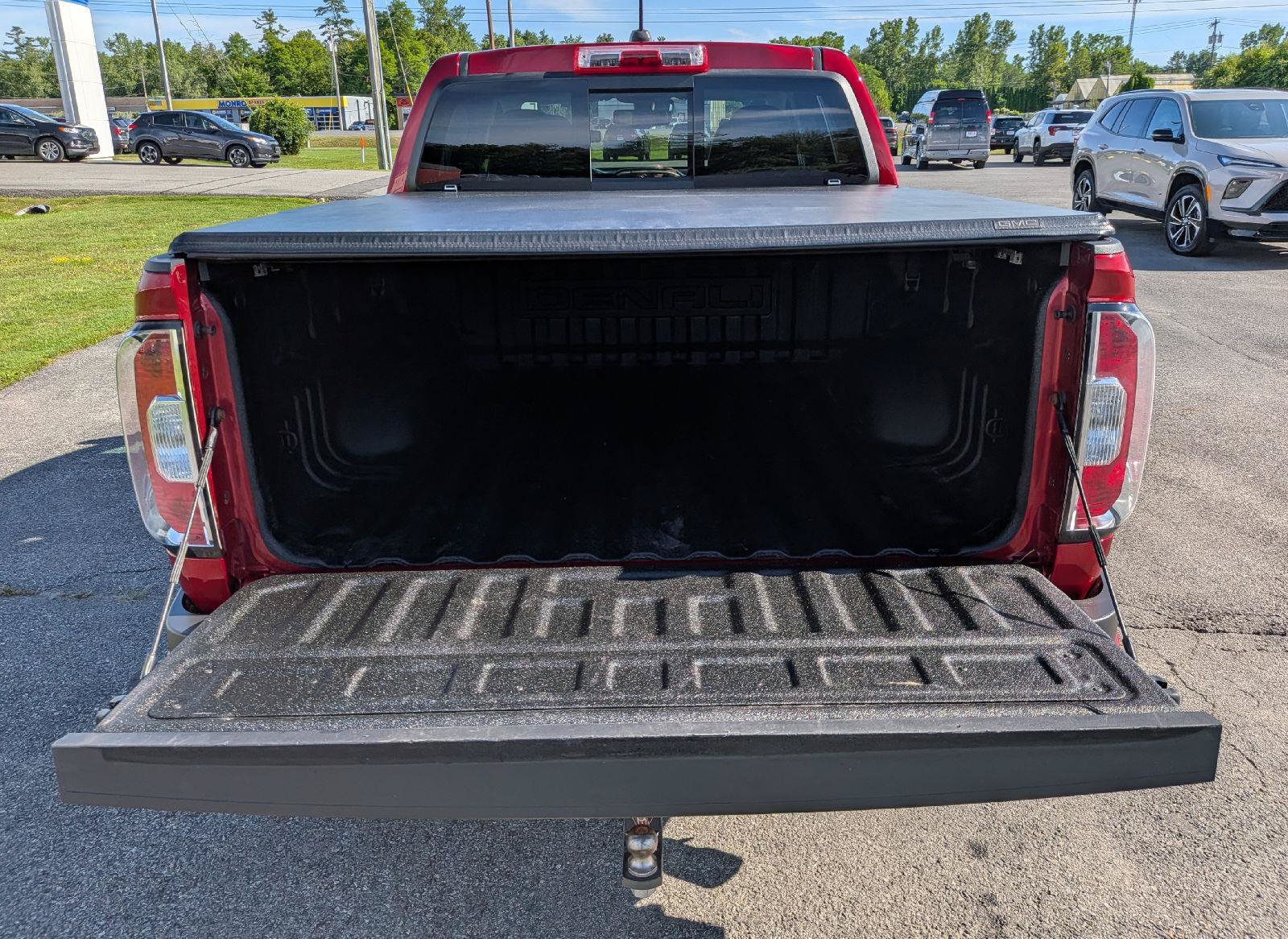 Used 2021 GMC Canyon Denali AWD/4WD image 10