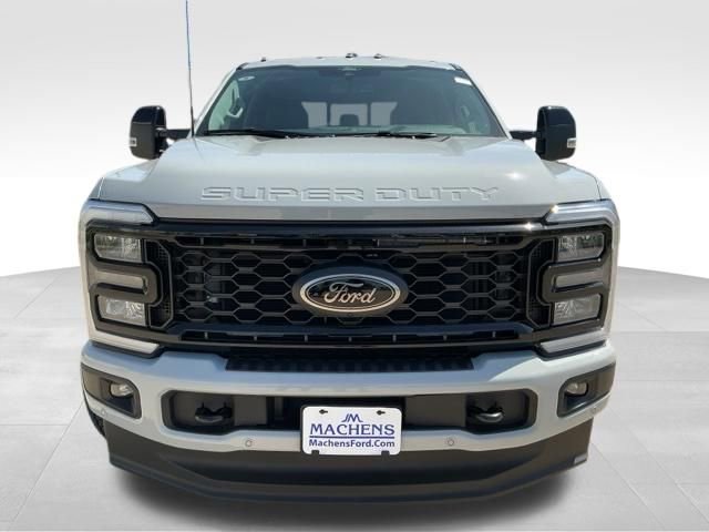 New 2026 Ford F250 Lariat w/ Black Appearance Package AWD/4WD image 10