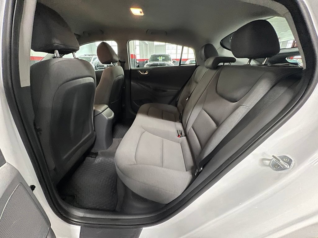 Used 2020 Hyundai Ioniq Blue FWD image 15