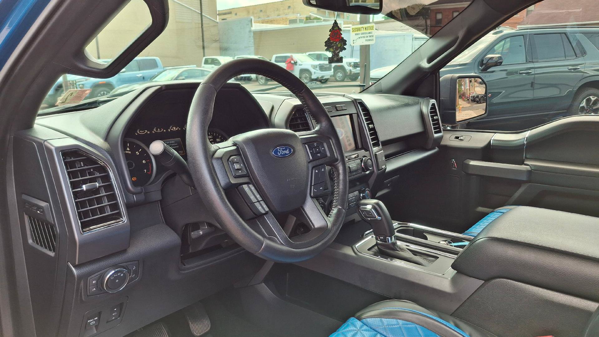 Used 2019 Ford F150 XLT w/ Equipment Group 302A Luxury AWD/4WD image 7