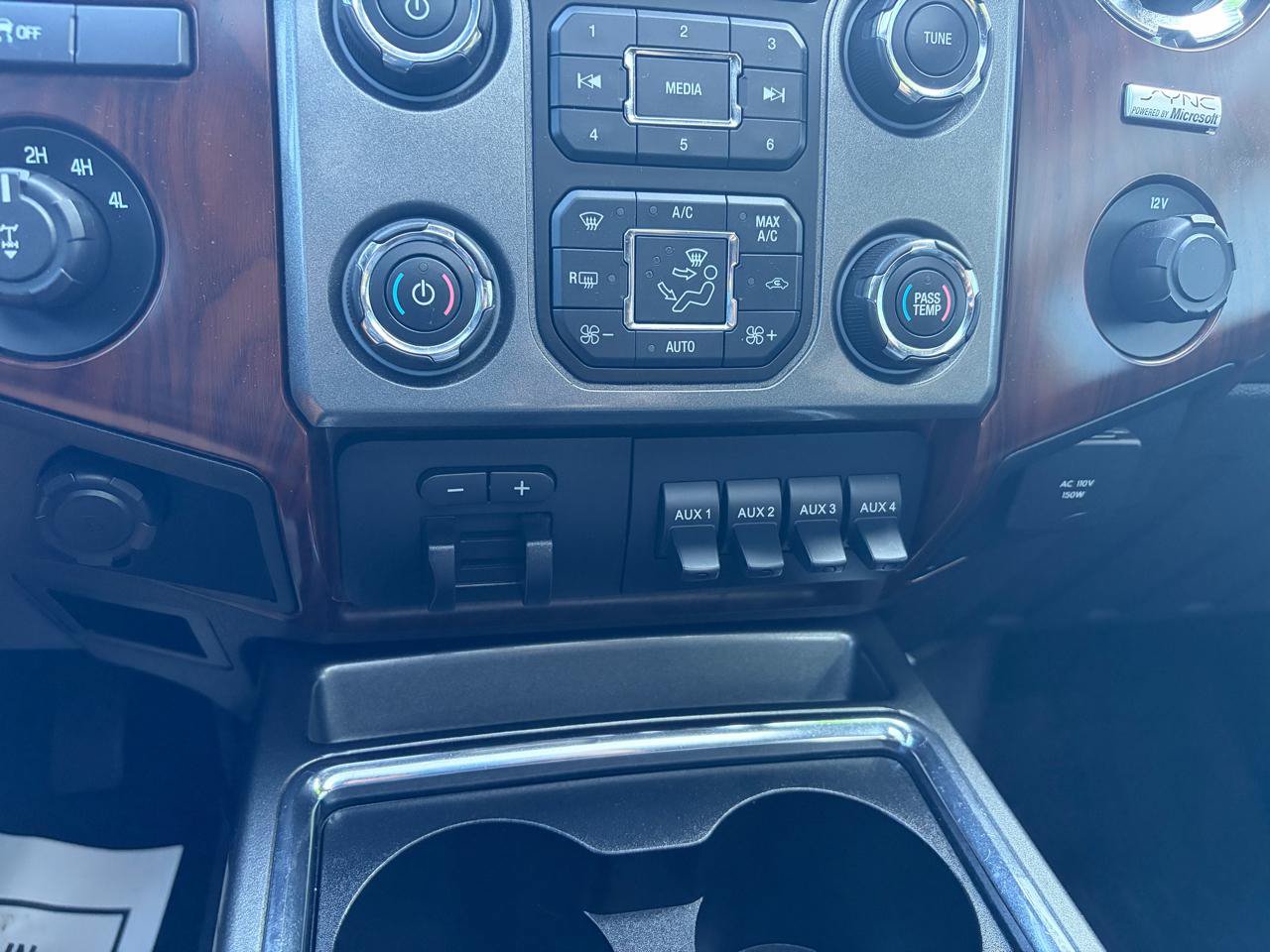 Used 2013 Ford F250 Lariat w/ Lariat Ultimate Pkg AWD/4WD image 30