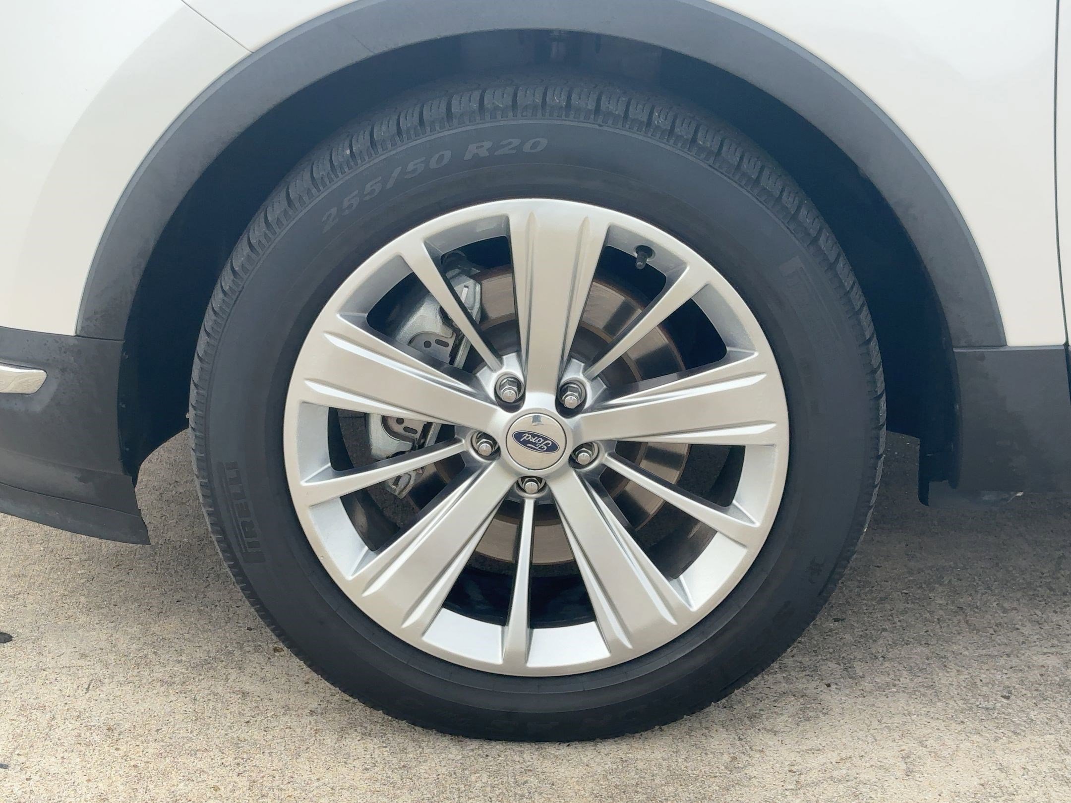 Used 2019 Ford Explorer Limited image 11