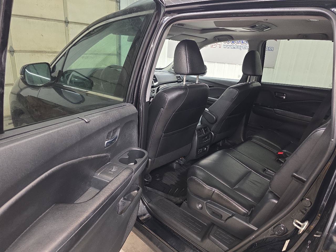 Used 2016 Honda Pilot Touring image 28