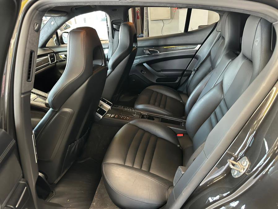 Used 2016 Porsche Panamera GTS image 25