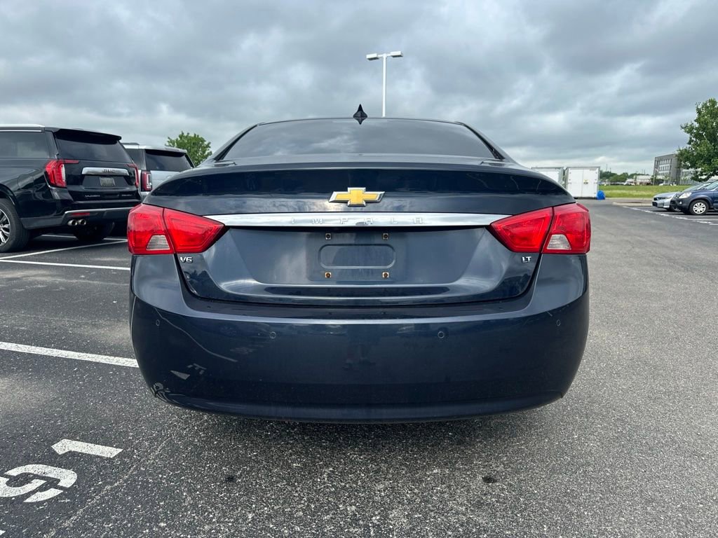 Used 2015 Chevrolet Impala LT FWD image 11