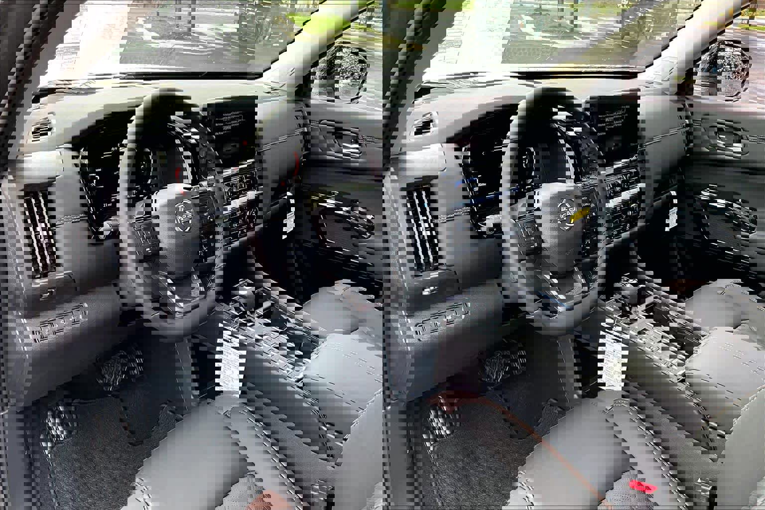 New 2026 Nissan Pathfinder Platinum image 8