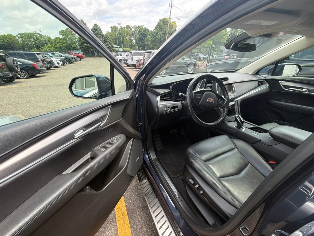Used 2019 Cadillac XT5 Luxury AWD/4WD image 10