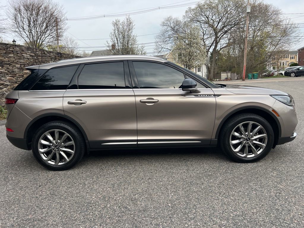 Used 2021 Lincoln Corsair AWD w/ Premium Package image 6