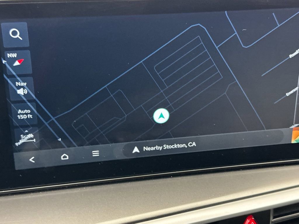 Used 2024 Kia Sorento S image 19