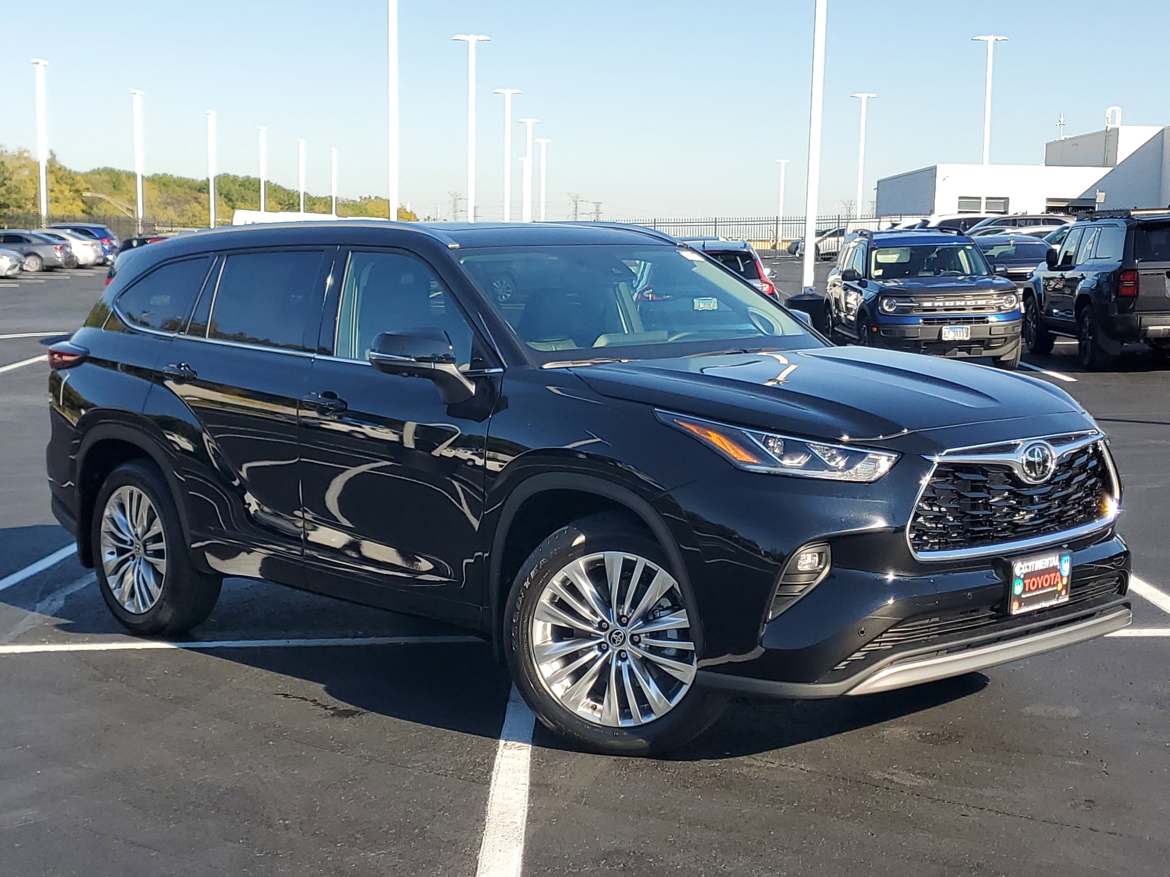 New 2025 Toyota Highlander Platinum image 37