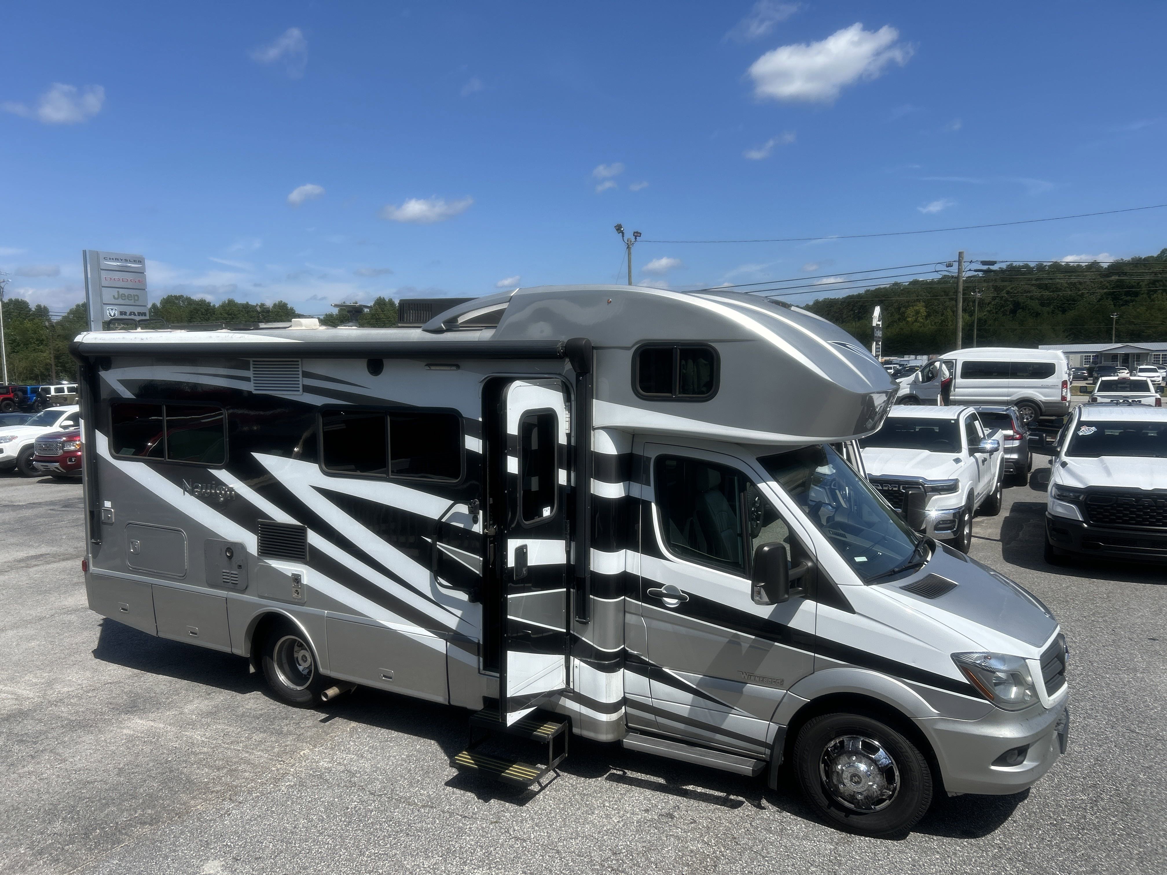 Used 2015 Mercedes-Benz Sprinter 3500 image 12