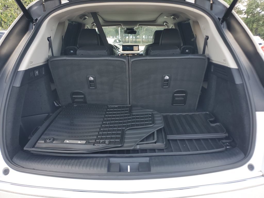 Certified 2024 Acura MDX w/ Technology Package FWD image 9